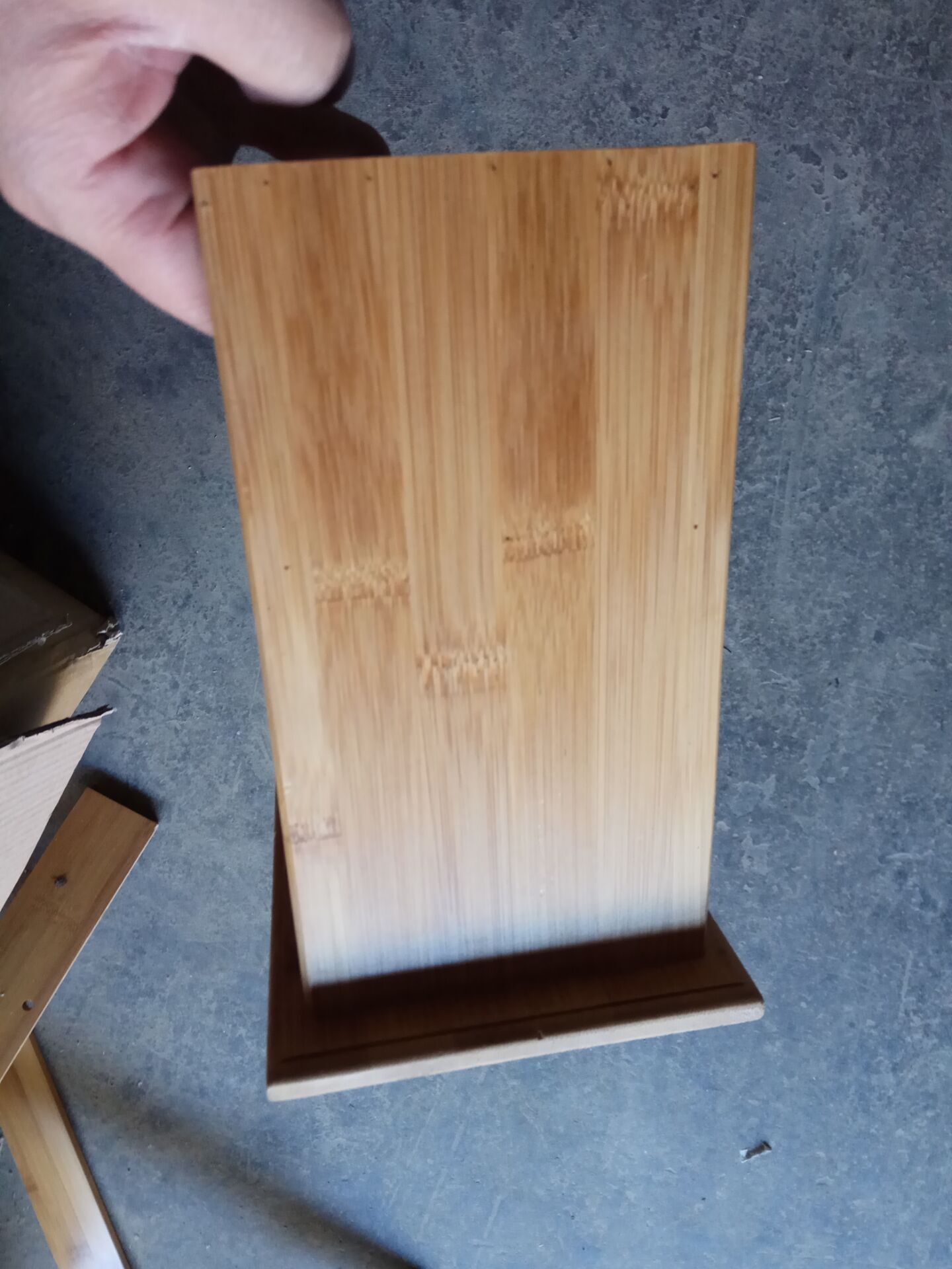 r shape knife holder 1